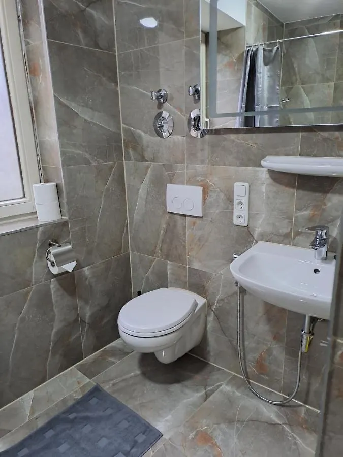 Beautiful Apartment Near Olympiapark ميونيخ